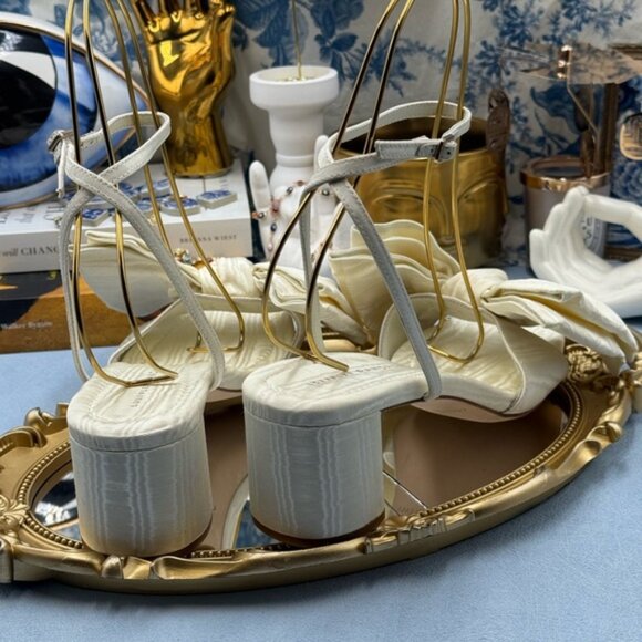 🆕 LOEFFLER RANDALL 🧿 NWOB Carmen Cream Moiré Bow Sandal, Sz 9 - Picture 9 of 12